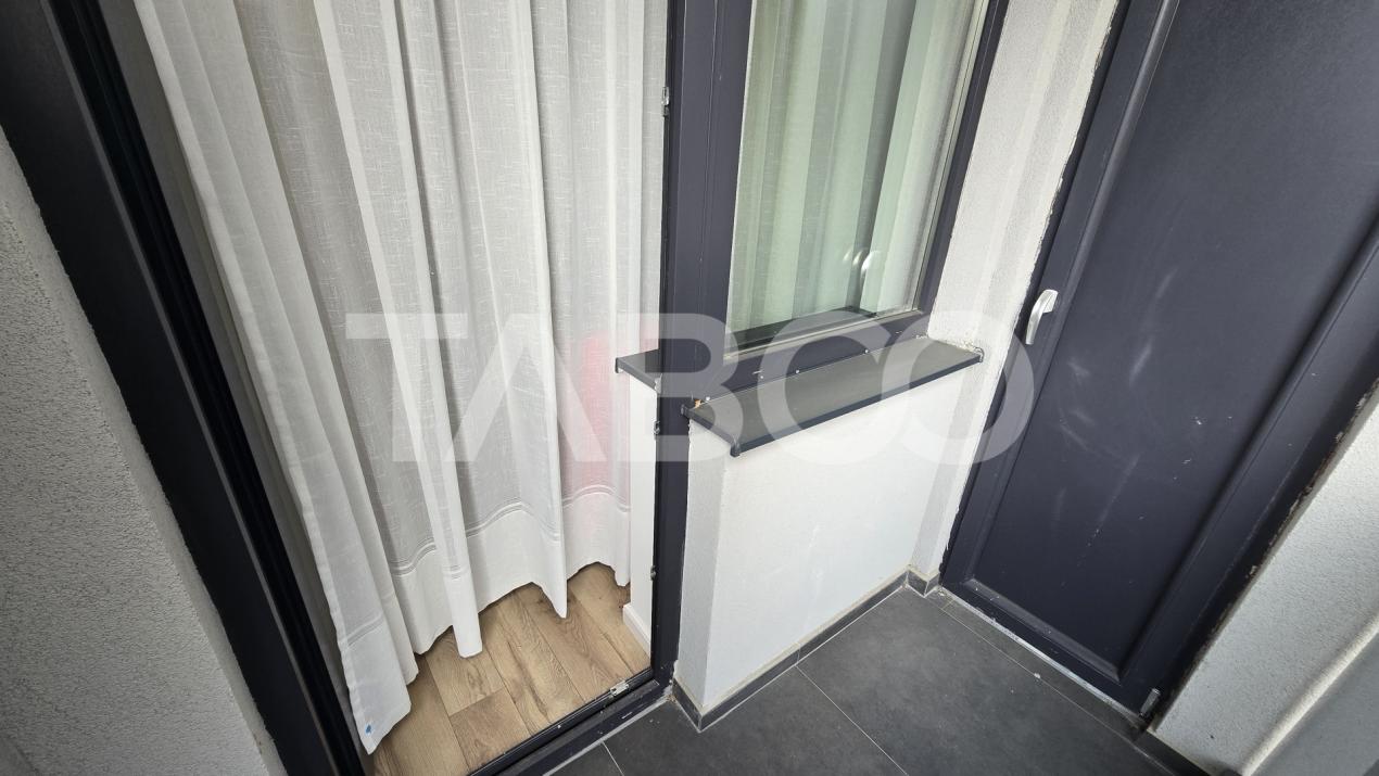 Apartament de vanzare 3 camere decomandate si parcare Lukoil Selimbar