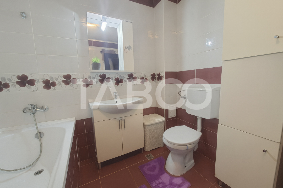 Apartament de vanzare 3 camere etaj 1 zona Brana + bloc cu gradina