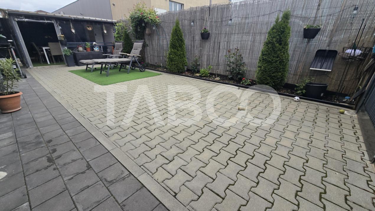 Apartament de vanzare 3 camere gradina si 2 parcari Calea Surii Mici