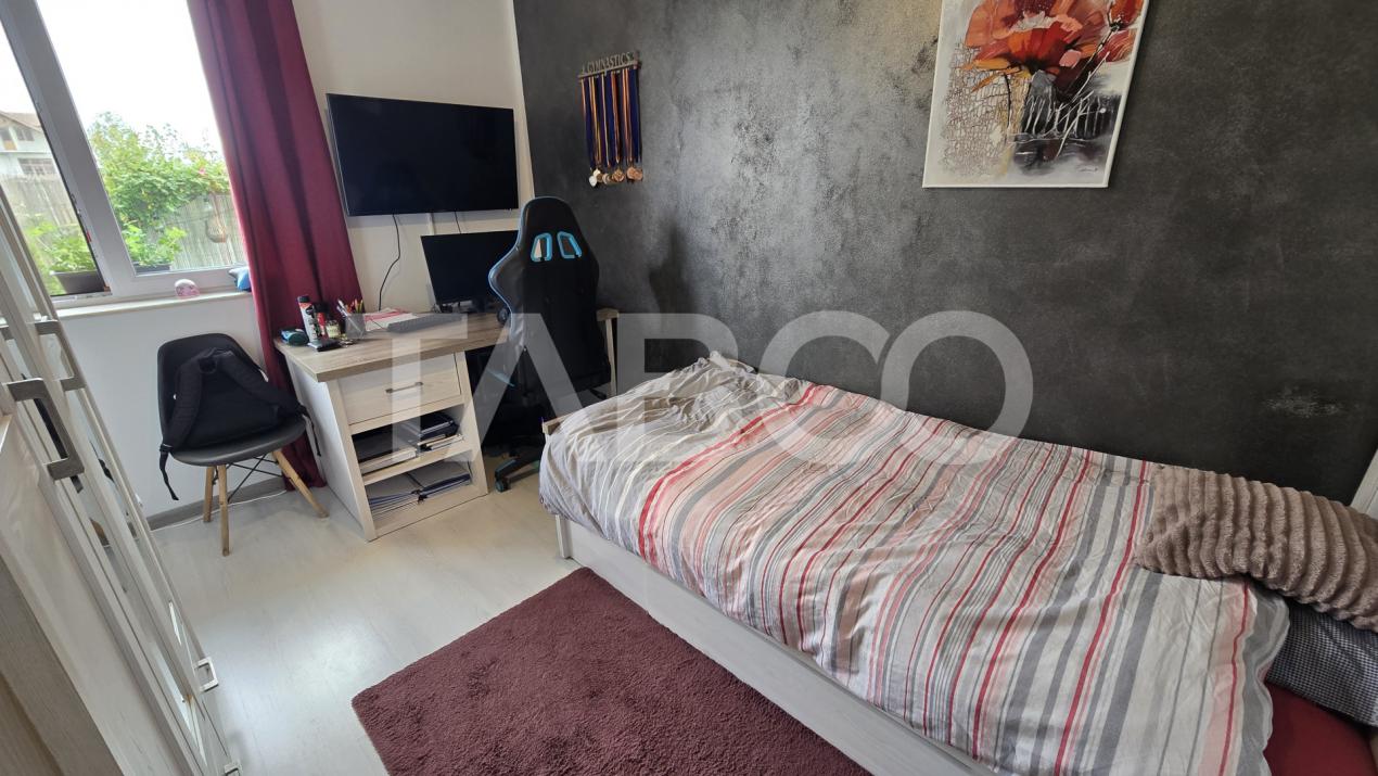 Apartament de vanzare 3 camere gradina si 2 parcari Calea Surii Mici