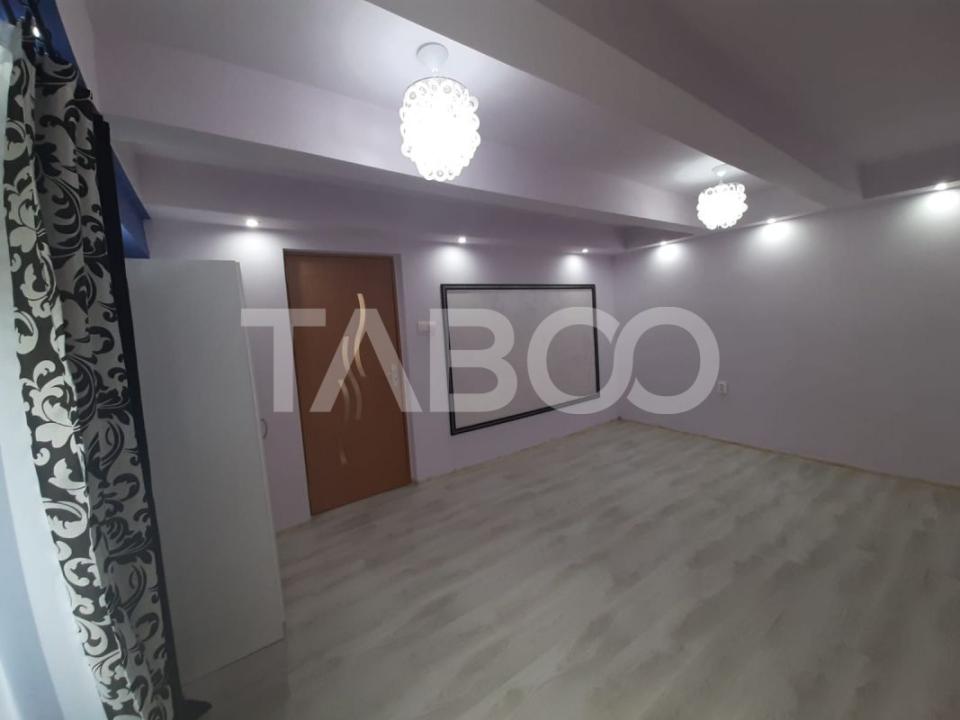 Apartament de vanzare 3 camere zona Bulevardului Corneliu Coposu