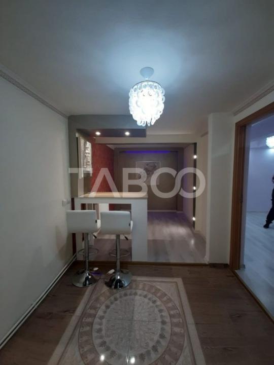 Apartament de vanzare 3 camere zona Bulevardului Corneliu Coposu