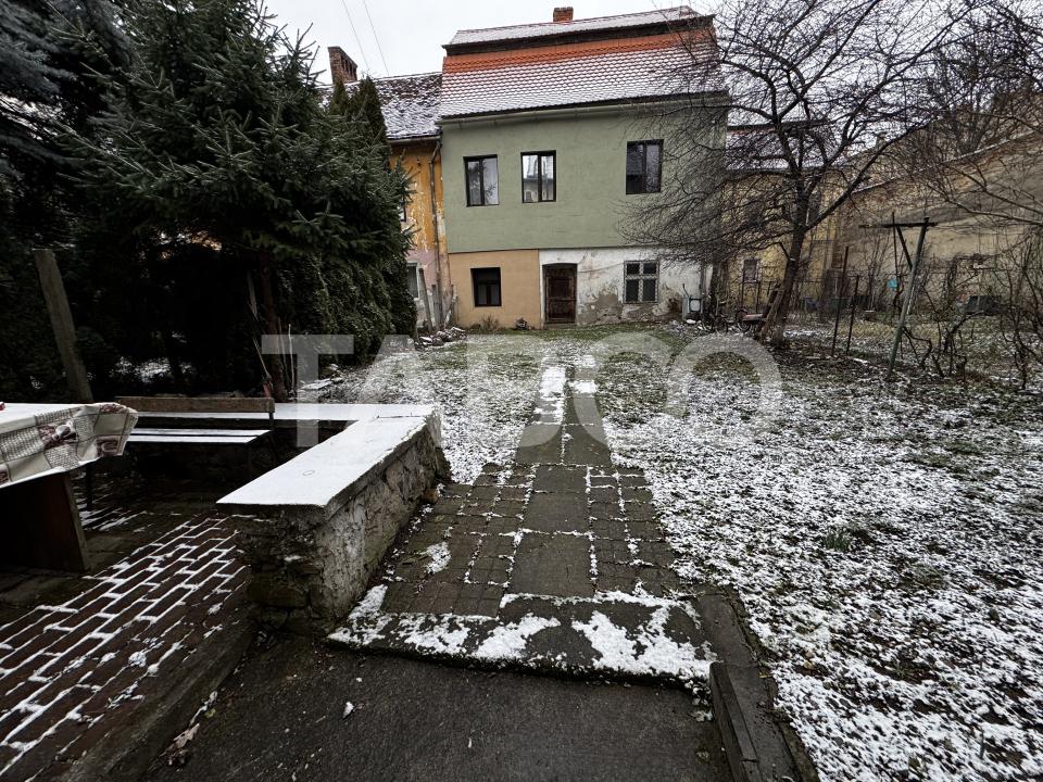 Apartament de vanzare 4 camere 2 bai 109 mp Centrul Istoric Sibiu