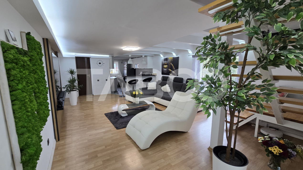 Apartament de vanzare 4 camere 2 bai si balcon Calea Cisnadiei