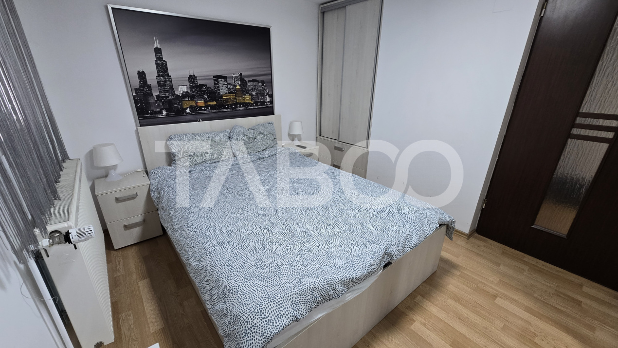 Apartament de vanzare 4 camere 2 bai si balcon Calea Cisnadiei