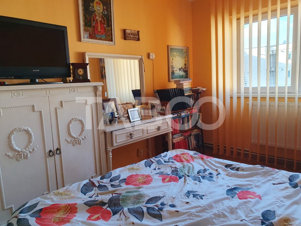 Apartament de vanzare 4 camere 86 mp utili zona Bulevardul Unirii