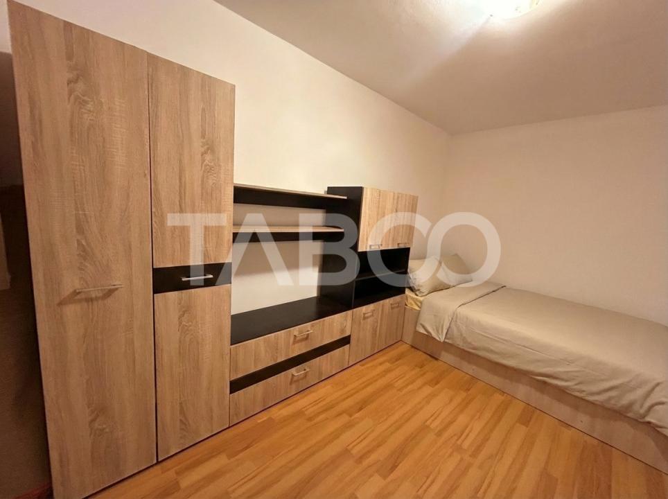 Apartament de vanzare 4 camere decomandate mobilat utilat zona Rahovei