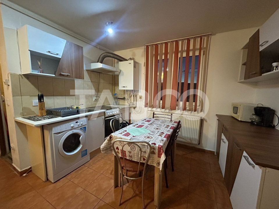 Apartament de vanzare 4 camere decomandate mobilat utilat zona Rahovei