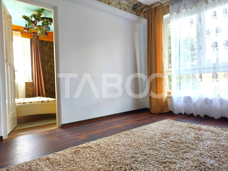 Apartament de vanzare 41 mp 2 camere etaj 2 balcon Cisnadie