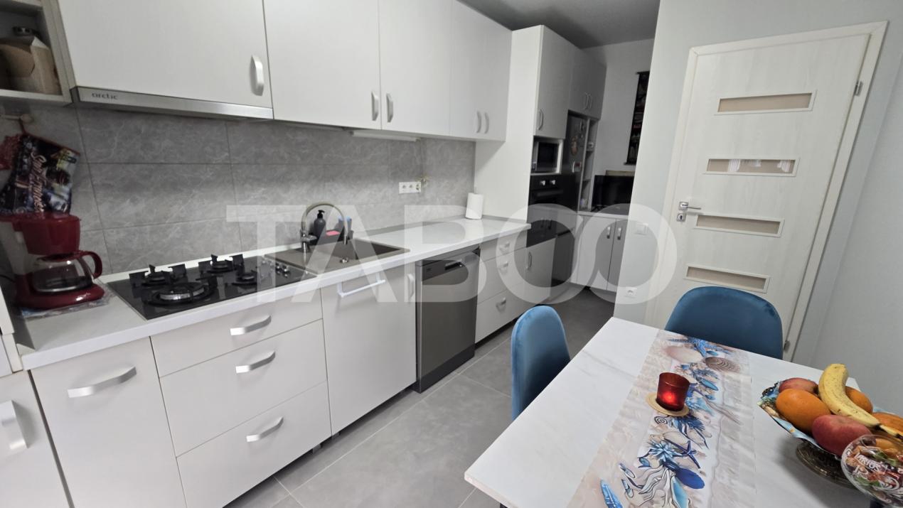 Apartament de vanzare 52mp 2 camere gradina 41mp Doamna Stanca