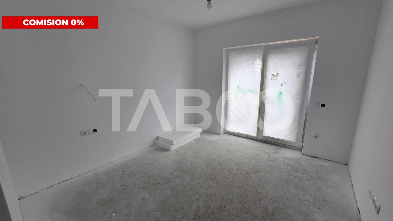Apartament de vanzare 56 mp 2 camere decomandate parcare Doamna Stanca
