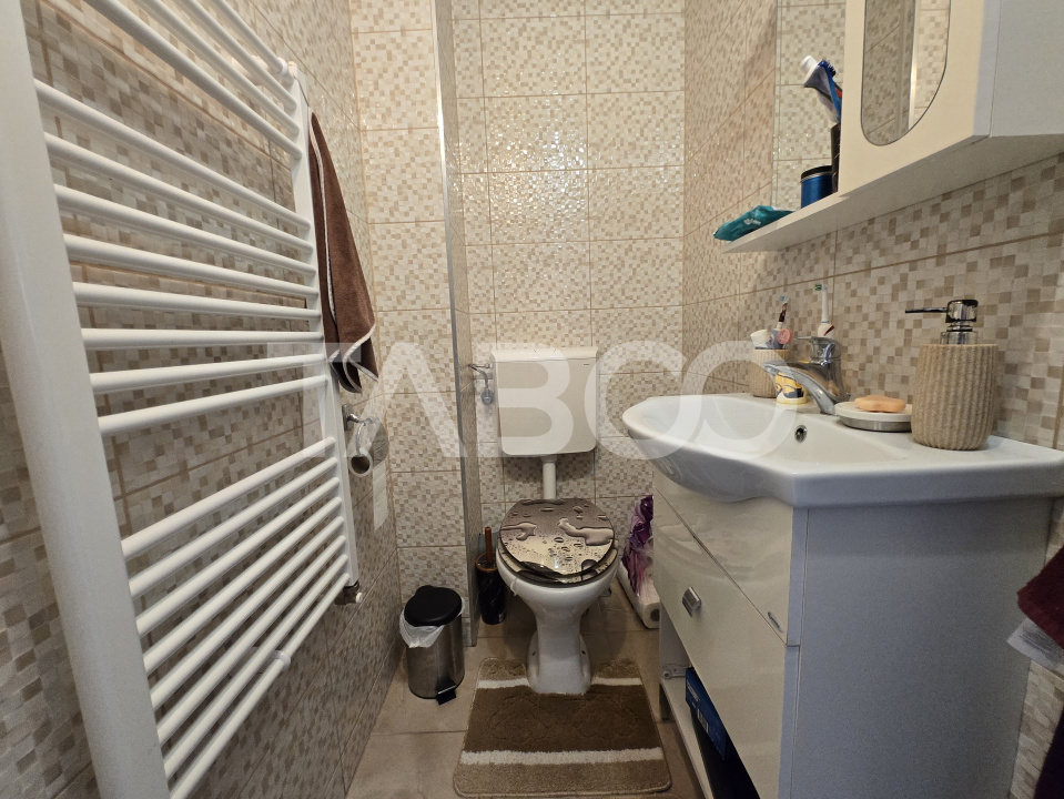 Apartament de vanzare 69mp 3 camere decomandat zona Tineretului Sibiu