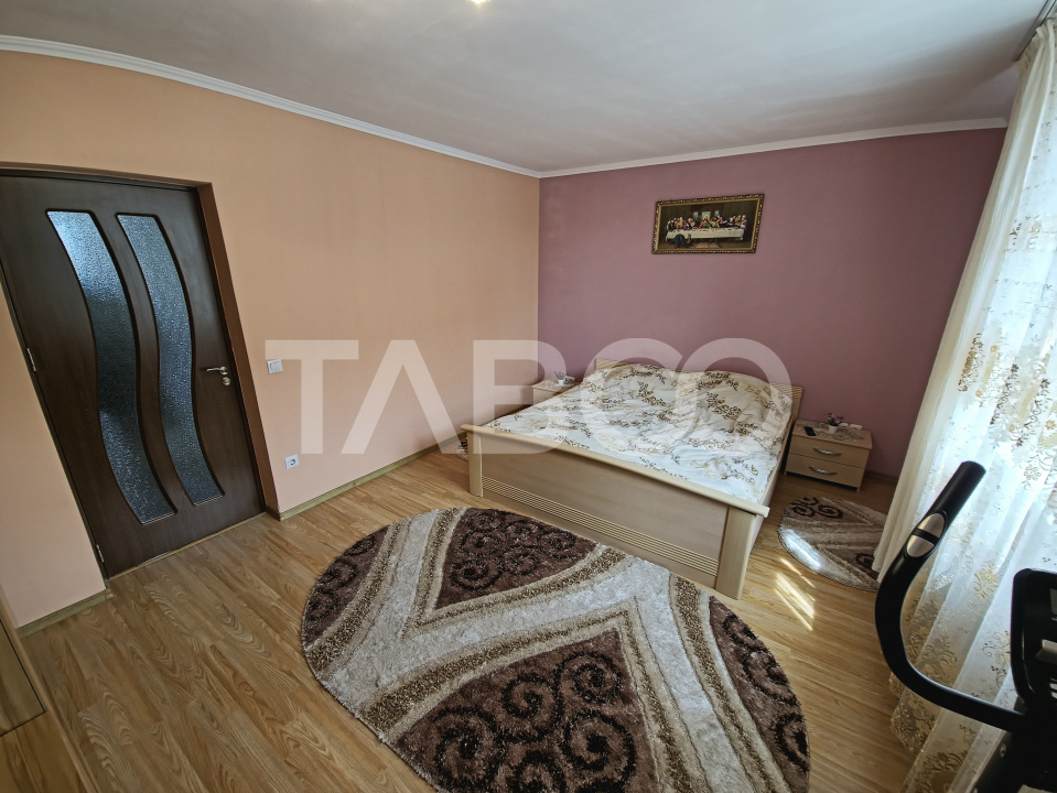 Apartament de vanzare 73mp 2 camere 2 bai si terasa in zona Terezian