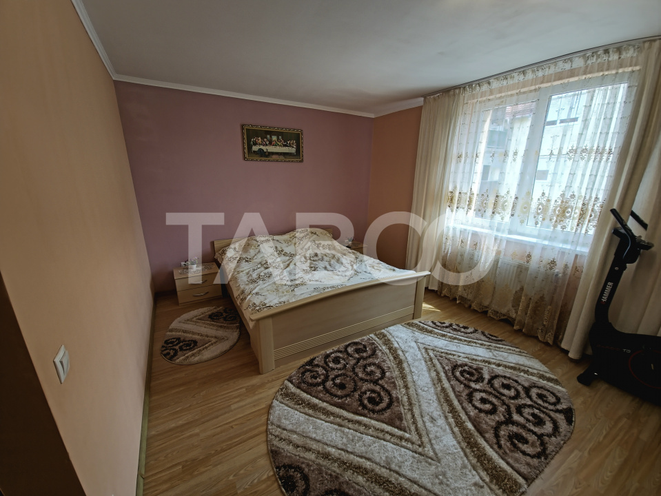 Apartament de vanzare 73mp 2 camere 2 bai si terasa zona Terezian