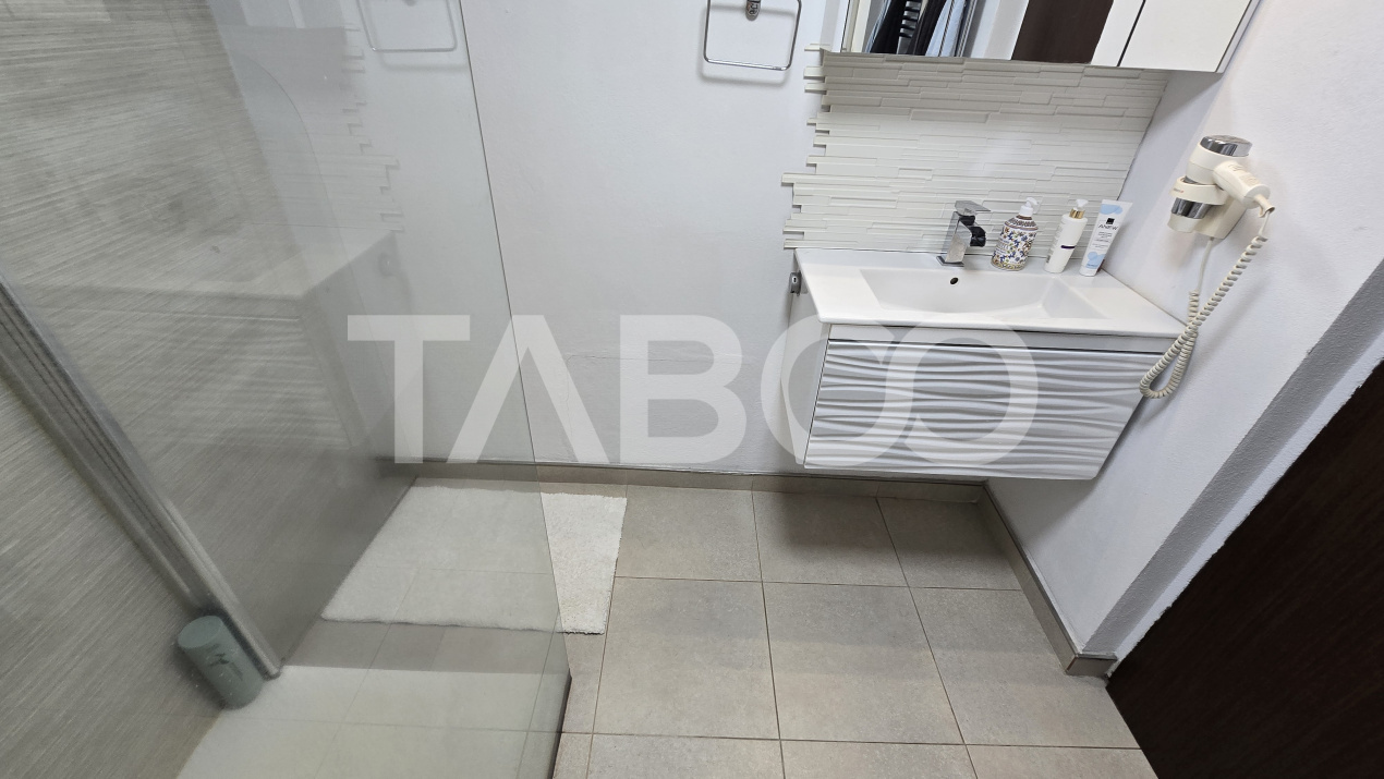 Apartament de vanzare 82mp 4 camere 2 bai mobilat utilat Rahovei