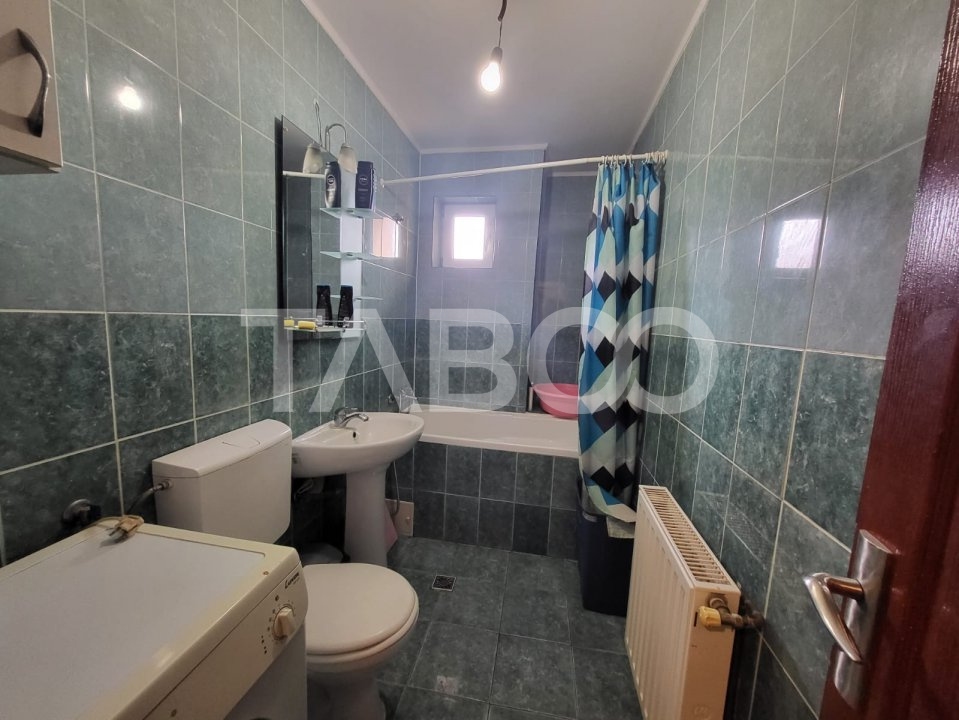 Apartament de vanzare 84 mp 4 camere pe 2 etaje zona Rahovei Sibiu