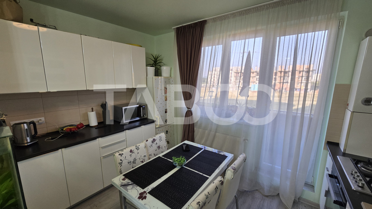 Apartament de vanzare Calea Surii Mici 3 camere balcon loc de parcare