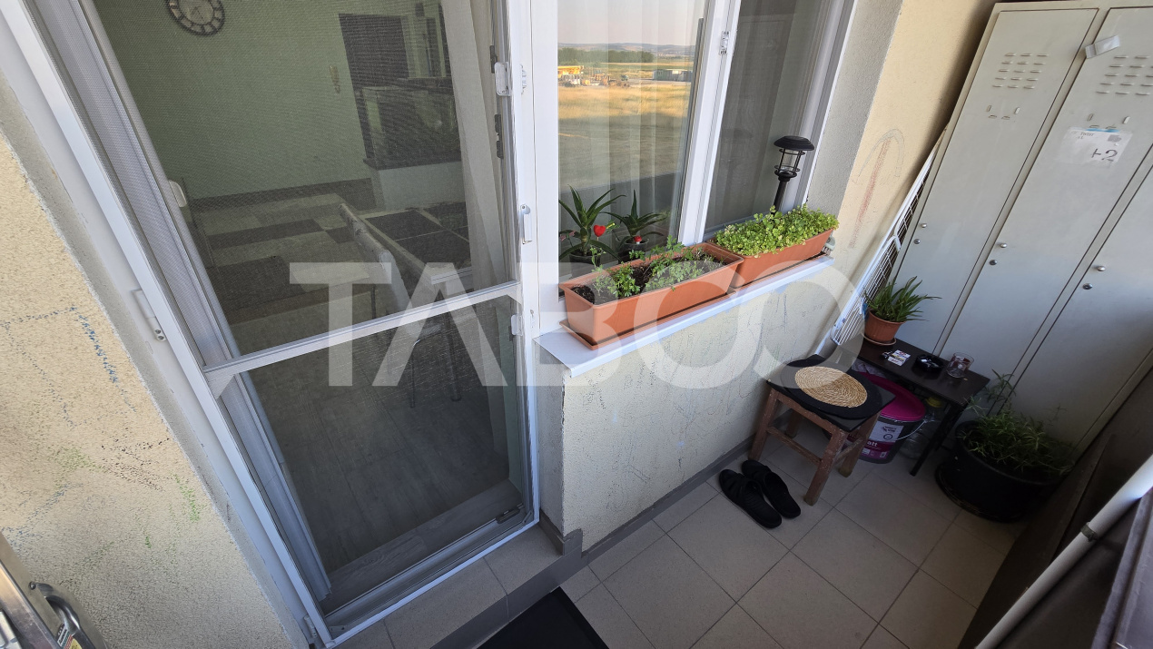 Apartament de vanzare Calea Surii Mici 3 camere balcon loc de parcare
