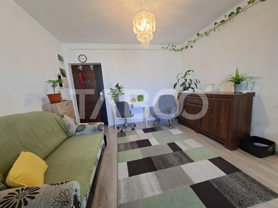 Apartament de vanzare Calea Surii Mici 3 camere balcon loc de parcare