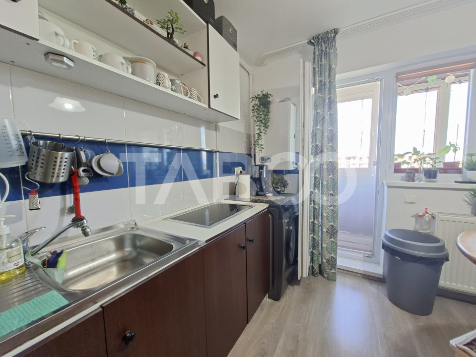 Apartament de vanzare Calea Surii Mici 3 camere balcon loc de parcare