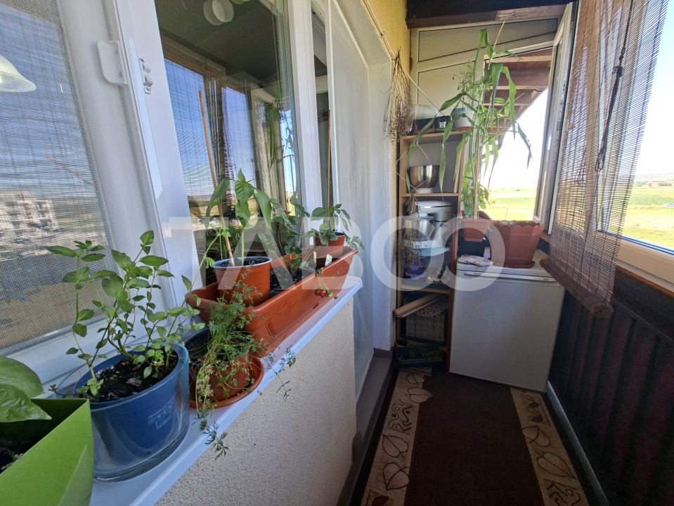 Apartament de vanzare Calea Surii Mici 3 camere balcon loc de parcare