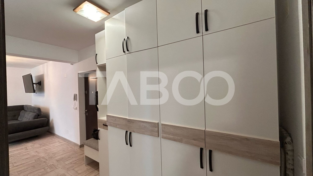 Apartament de vanzare cu 3 camere 2 bai 2 locuri de parcare in Sibiu