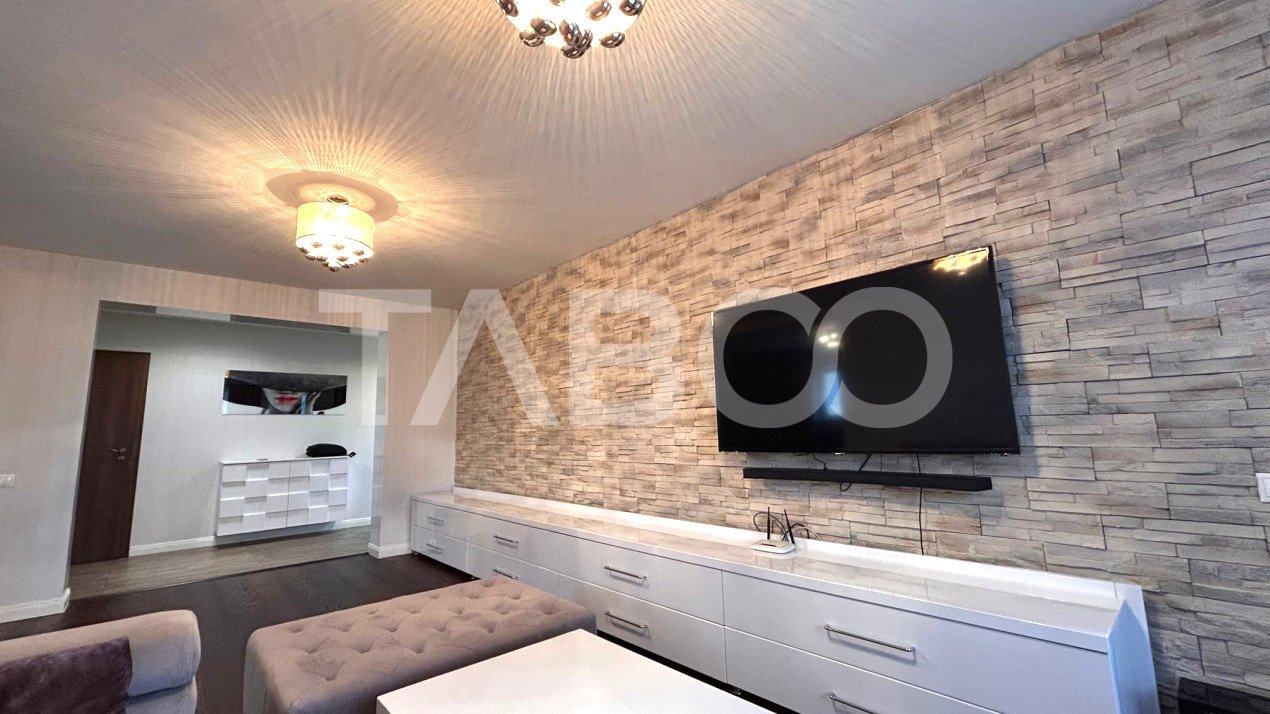 Apartament de vanzare cu 3 camere 2 bai balcon loc de parcare in Sibiu