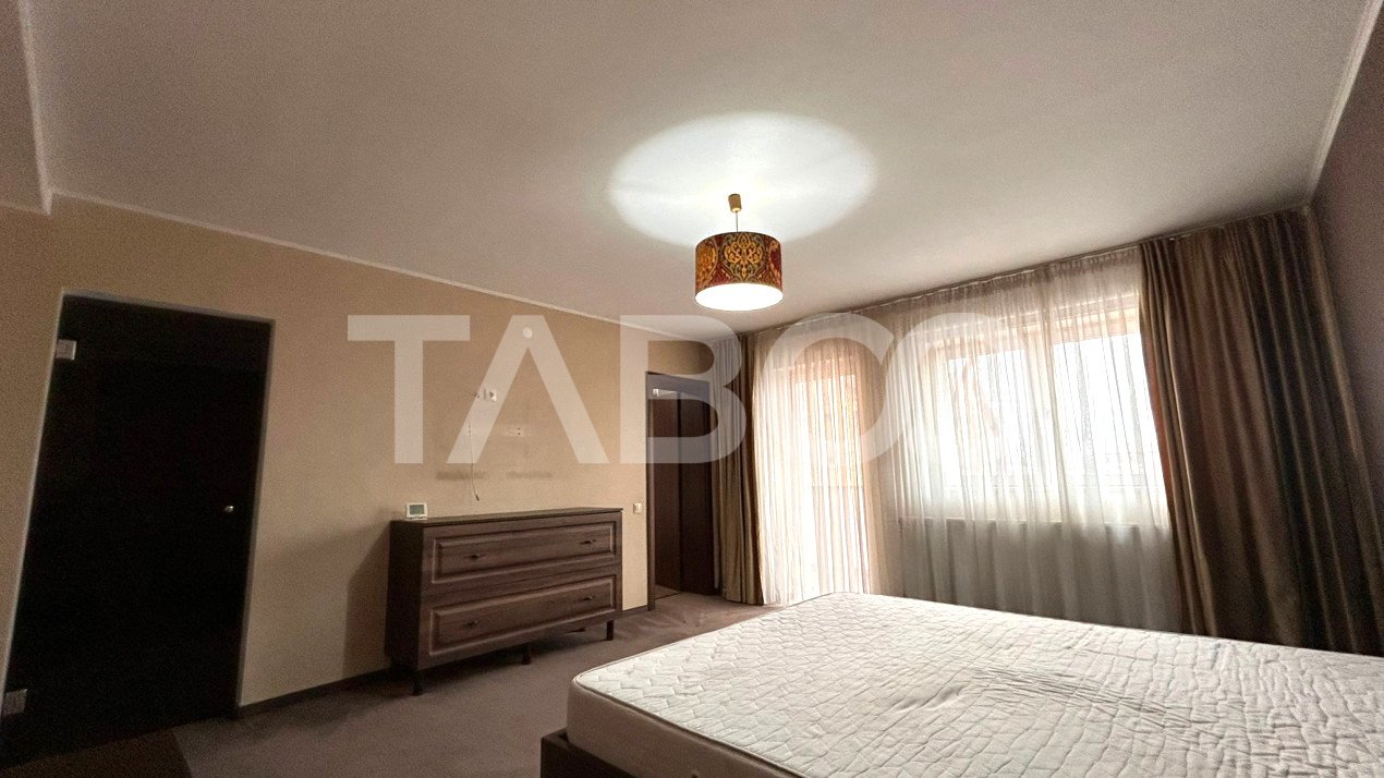 Apartament de vanzare cu 3 camere 2 bai balcon loc de parcare in Sibiu