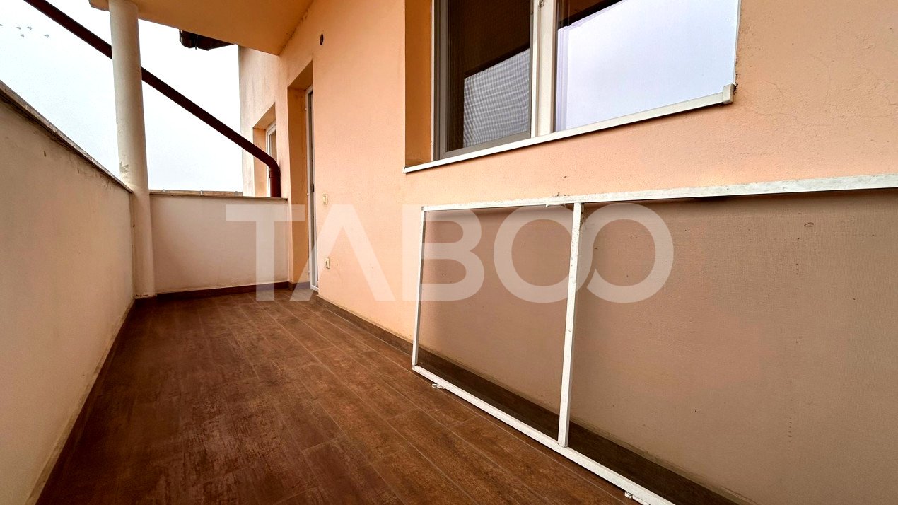 Apartament de vanzare cu 3 camere 2 bai balcon loc de parcare in Sibiu