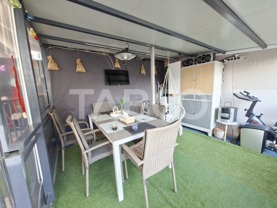 Apartament de vanzare cu 3 camere cu gradina de 85 mp si 2 parcari