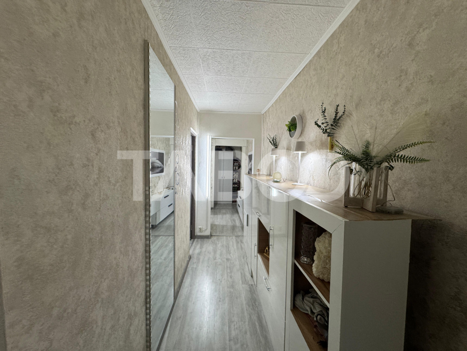 Apartament de vanzare cu 3 camere la etaj intermediar 2 cu pivnita