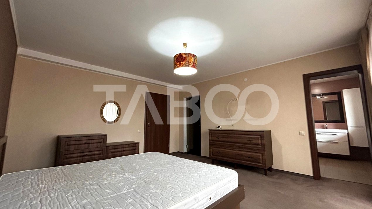 Apartament de vanzare cu 3 camere loc de parcare 2 bai balcon in Sibiu