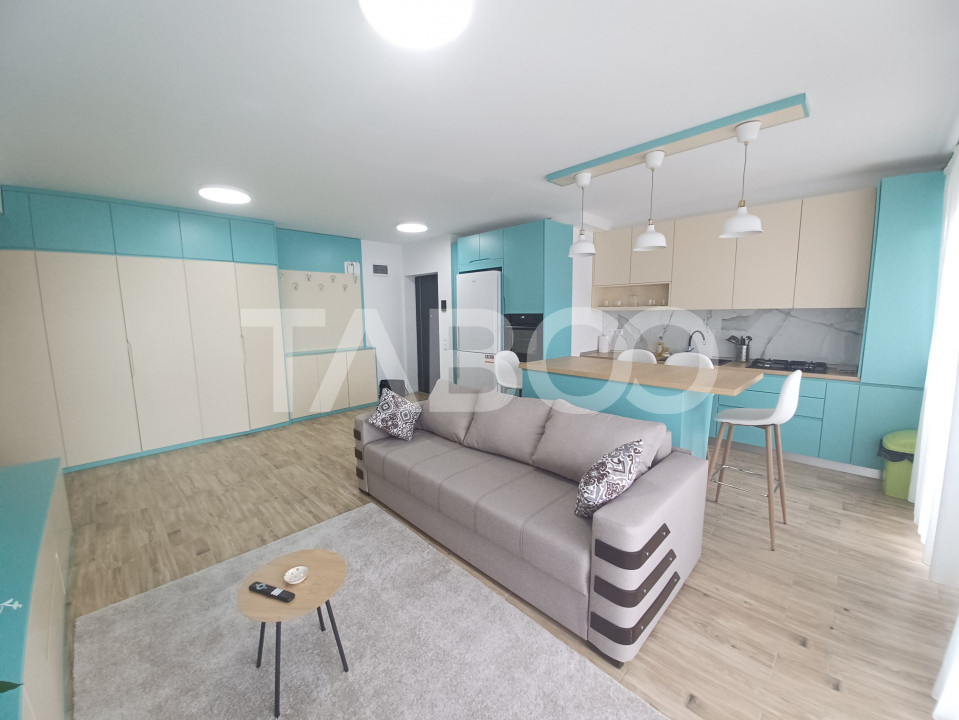 Apartament de vanzare cu 3 camere si balcon Kogalniceanu