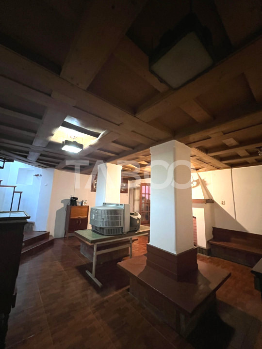 Apartament de vanzare cu 5 camere garaj zona Central din Sibiu