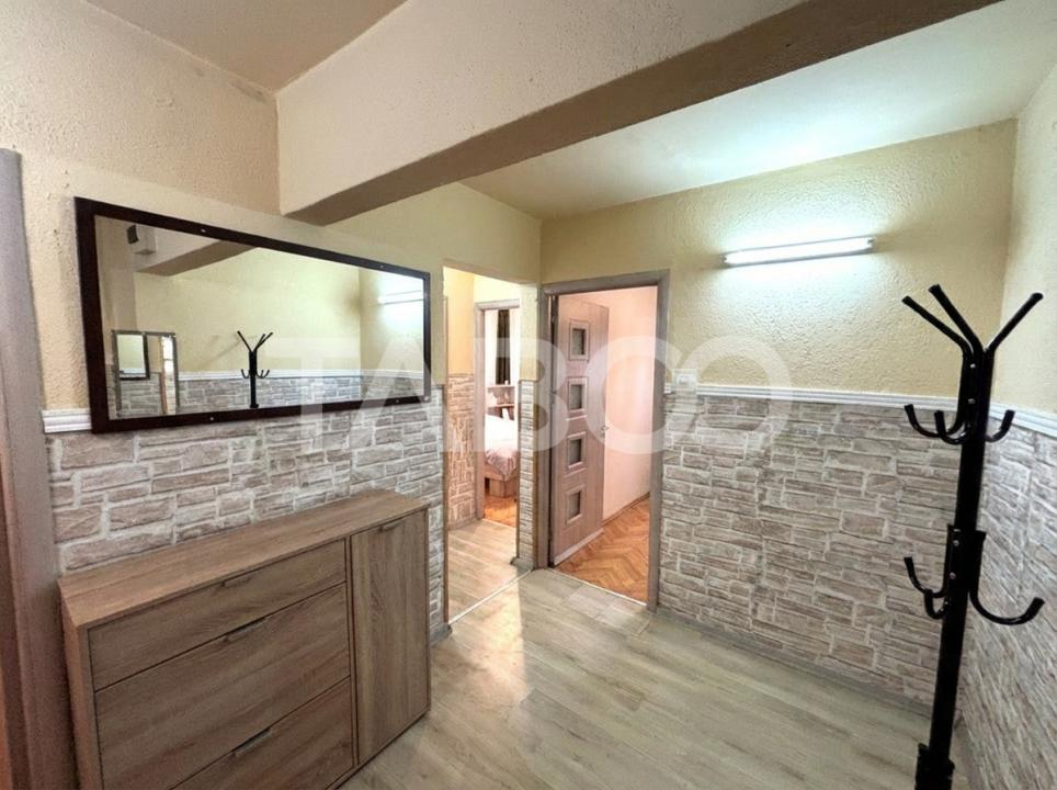 Apartament de vanzare etaj 2 + pivnita 3 camere 55 mpu  Valea Aurie in Sibiu - Calea Poplacii