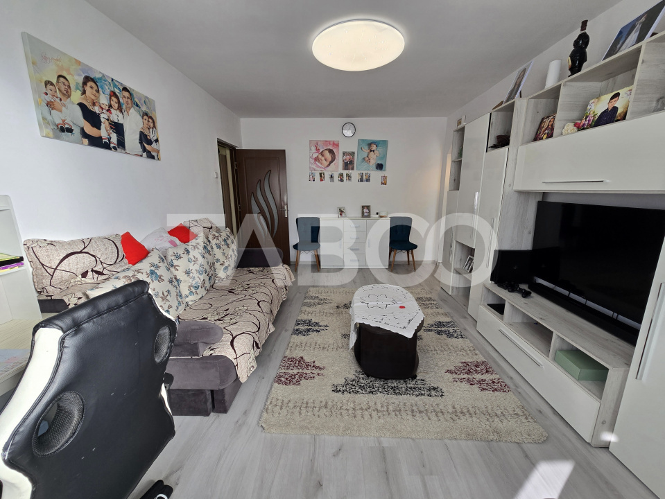 Apartament de vanzare etaj intermediar 3 si pivnita Vasile Aaron Sibiu
