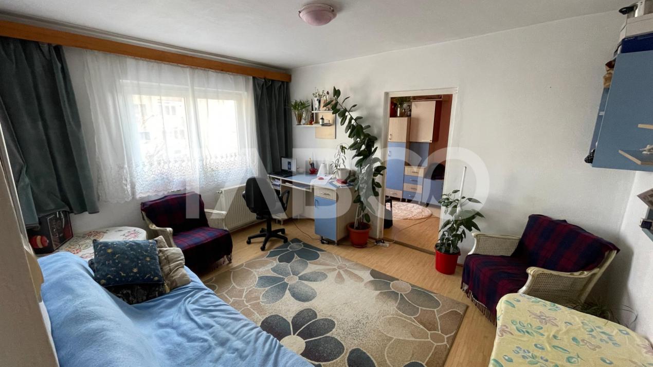 Apartament de vanzare in Vasile Aaron ideal pentru investitie