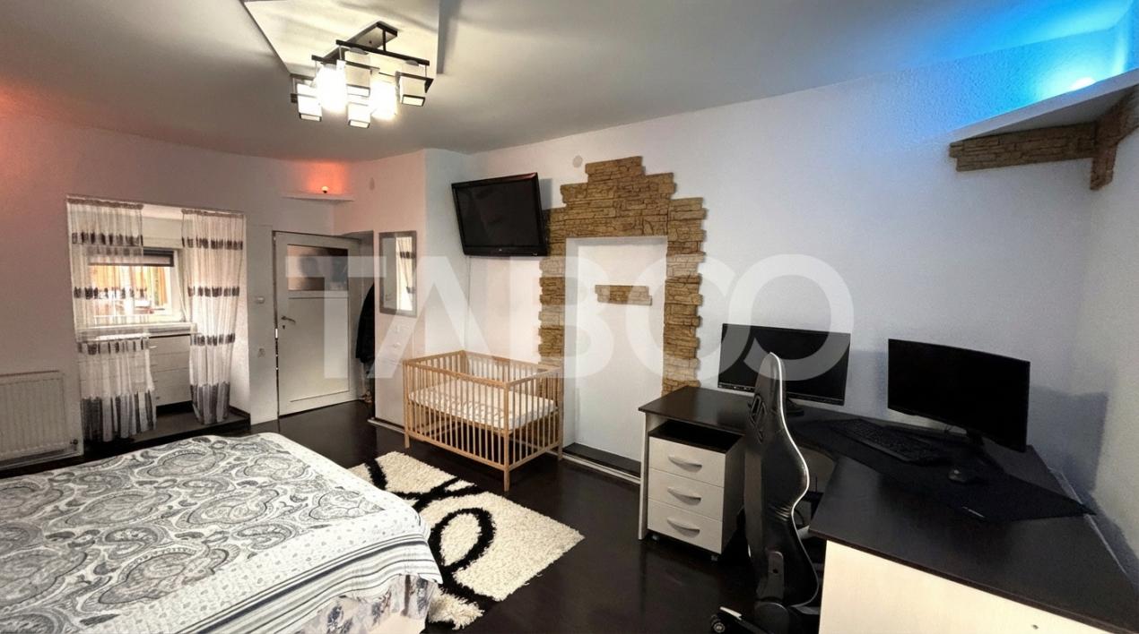 Apartament de vanzare la casa + pivnita 93 mp utili Centrul Istoric