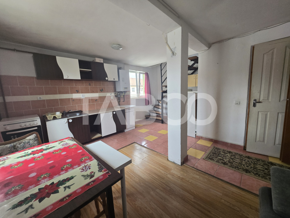 Apartament de vanzare pe 2 nivele 51mp zona Vasile Aaron Sibiu in Sibiu - Semaforului