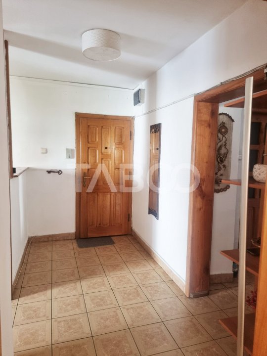Apartament de vanzare Terezian etaj intermediar 3 camere 2 bai balcon