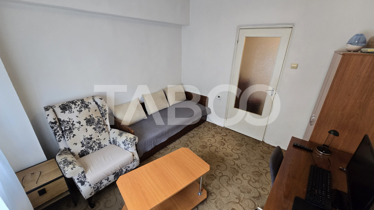 Apartament de vanzare zona Mihai Viteazul 4 camere 2 bai