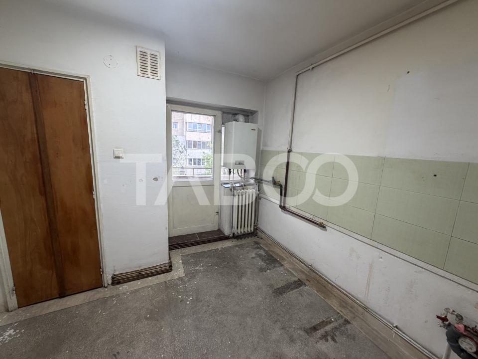 Apartament decomandat 2 camere 2 balcoane etaj 2 zona Doamna Stanca 