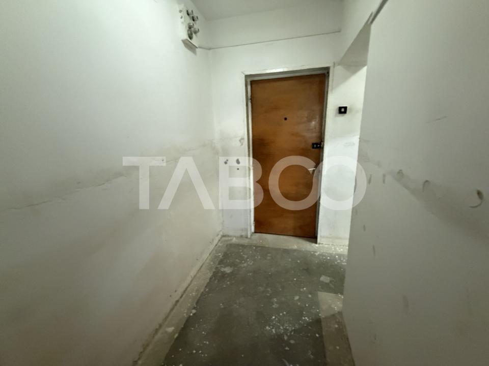 Apartament decomandat 2 camere 2 balcoane etaj 2 zona Doamna Stanca 