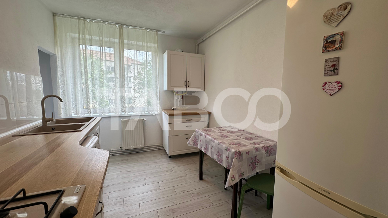 Apartament decomandat 2 camere 45 mpu mobilat zona Terezian Sibiu