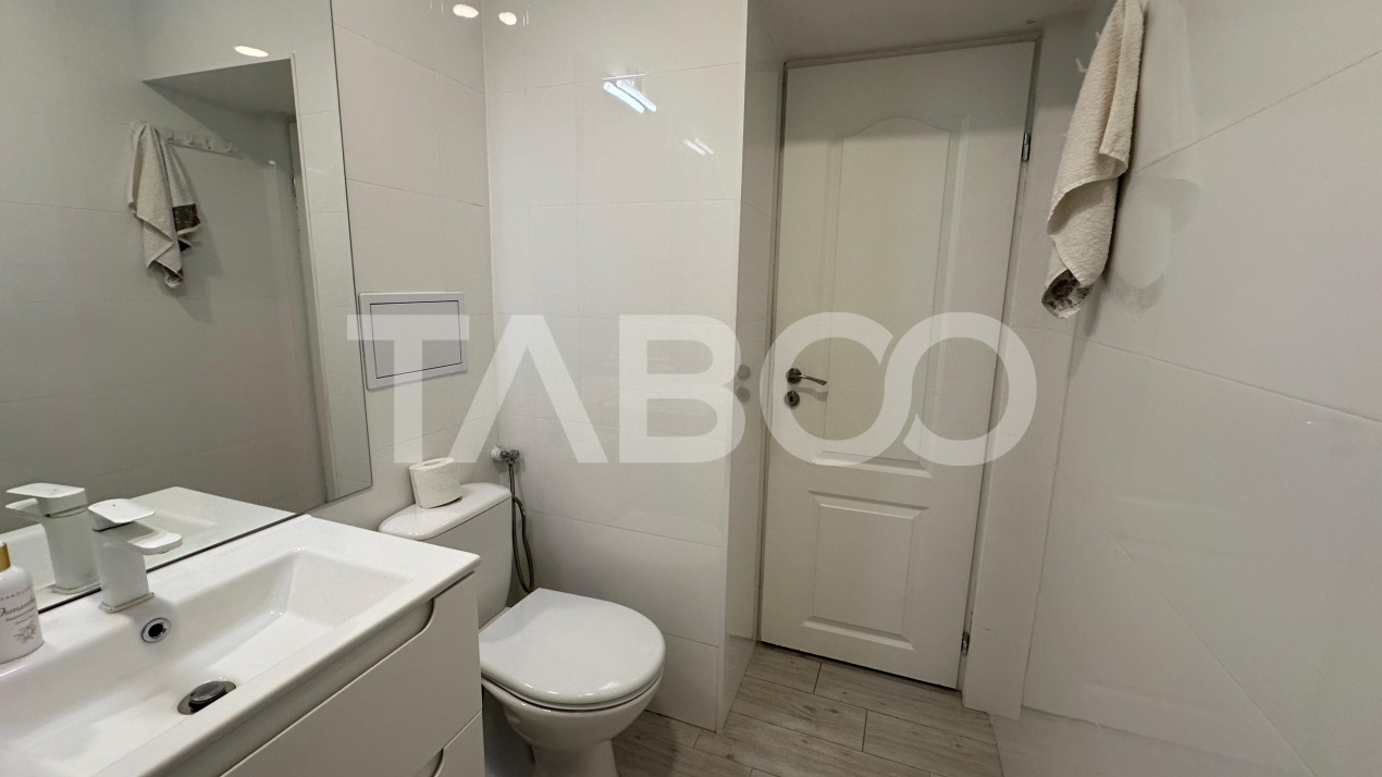 Apartament decomandat 2 camere 45 mpu mobilat zona Terezian Sibiu