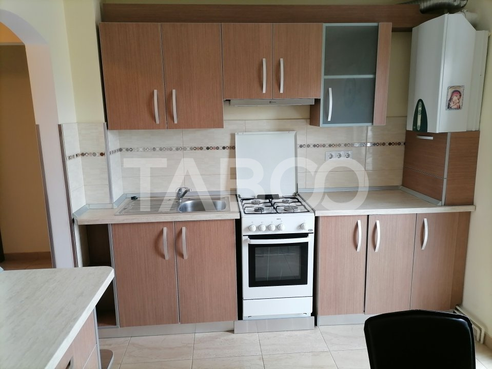 Apartament decomandat 2 camere 66 mp de inchiriat in Sibiu