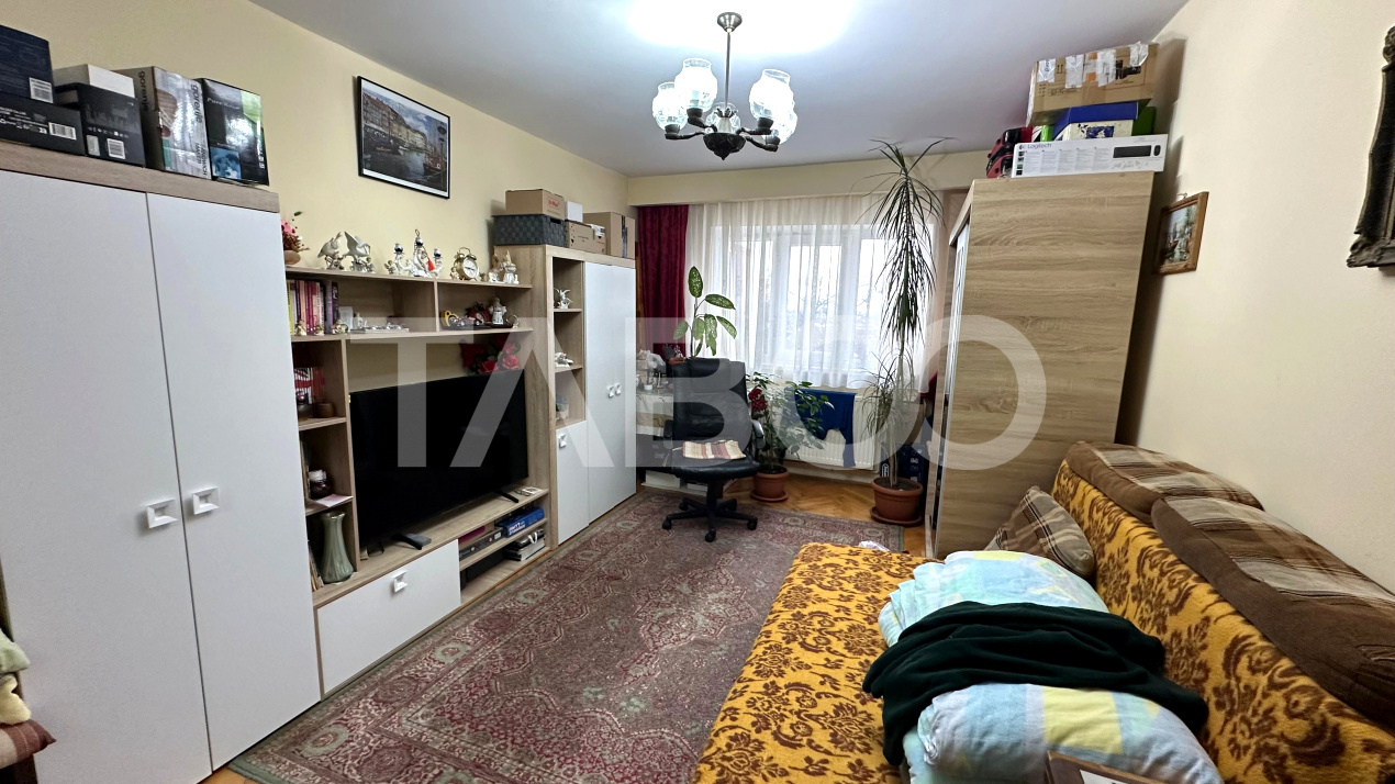 Apartament decomandat  2 camere cu Pivnita zona Valea Aurie Sibiu