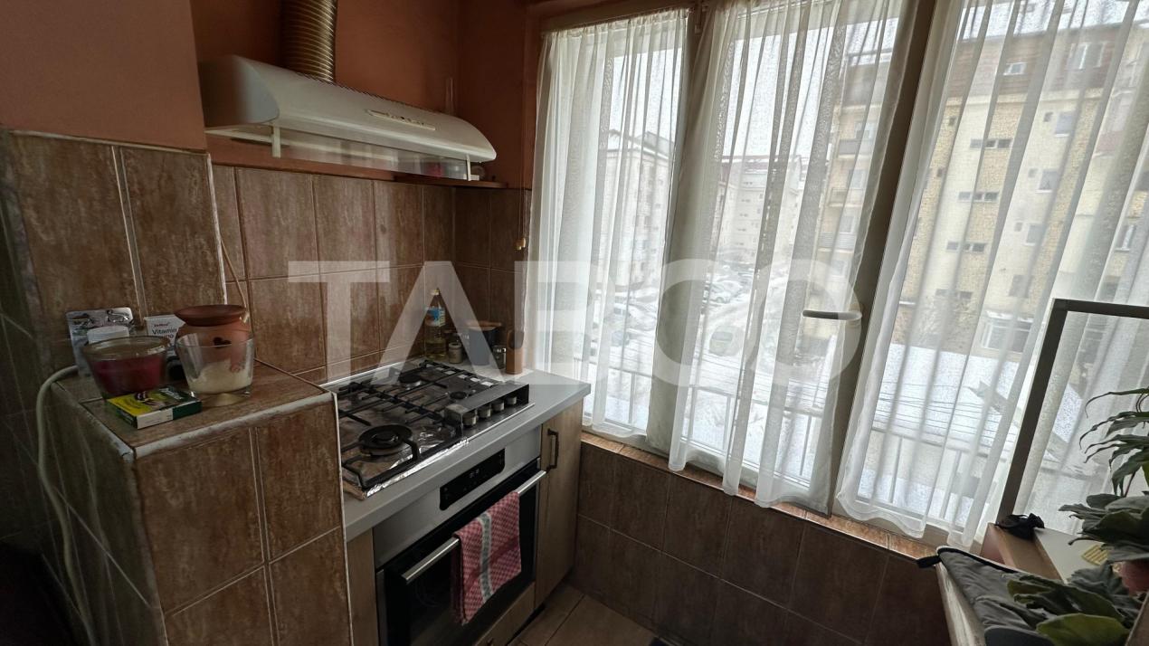 Apartament decomandat  2 camere cu Pivnita zona Valea Aurie Sibiu