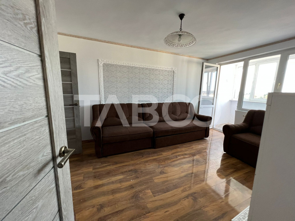 Apartament decomandat 2 camere etaj intermediar cu lift de vanzare 