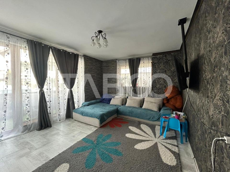 Apartament decomandat  2 camere si balcon 54 mp zona Brana Selimbar